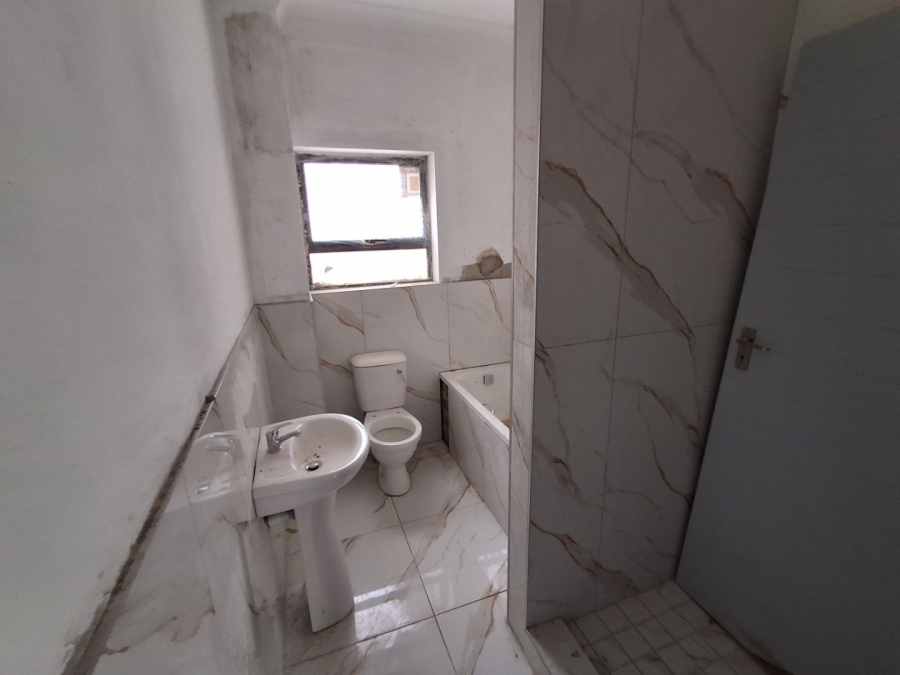 2 Bedroom Property for Sale in Ruyterwacht Western Cape